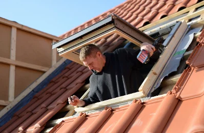 Pose de fenêtres de toit Velux à Bassée